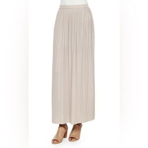 Joan Vass white pleated lined pull on stretch maxi skirt. NWT. Large.